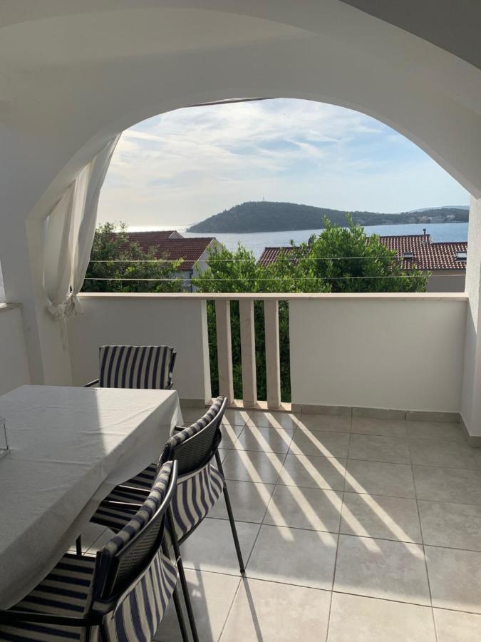 Holiday Apartments Lucic - Feels Like Home, Away From Home Razanj Bagian luar foto