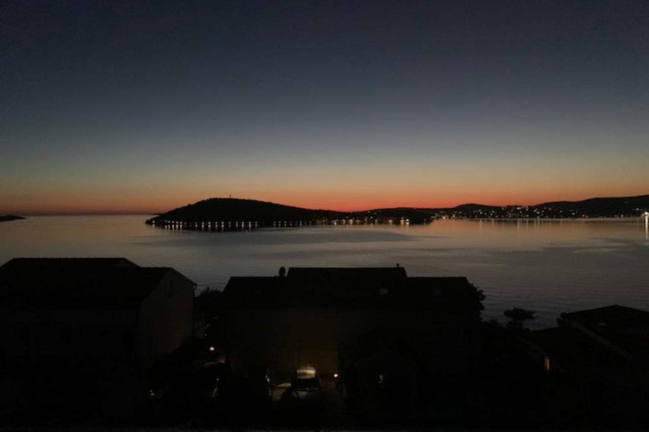 Holiday Apartments Lucic - Feels Like Home, Away From Home Razanj Bagian luar foto