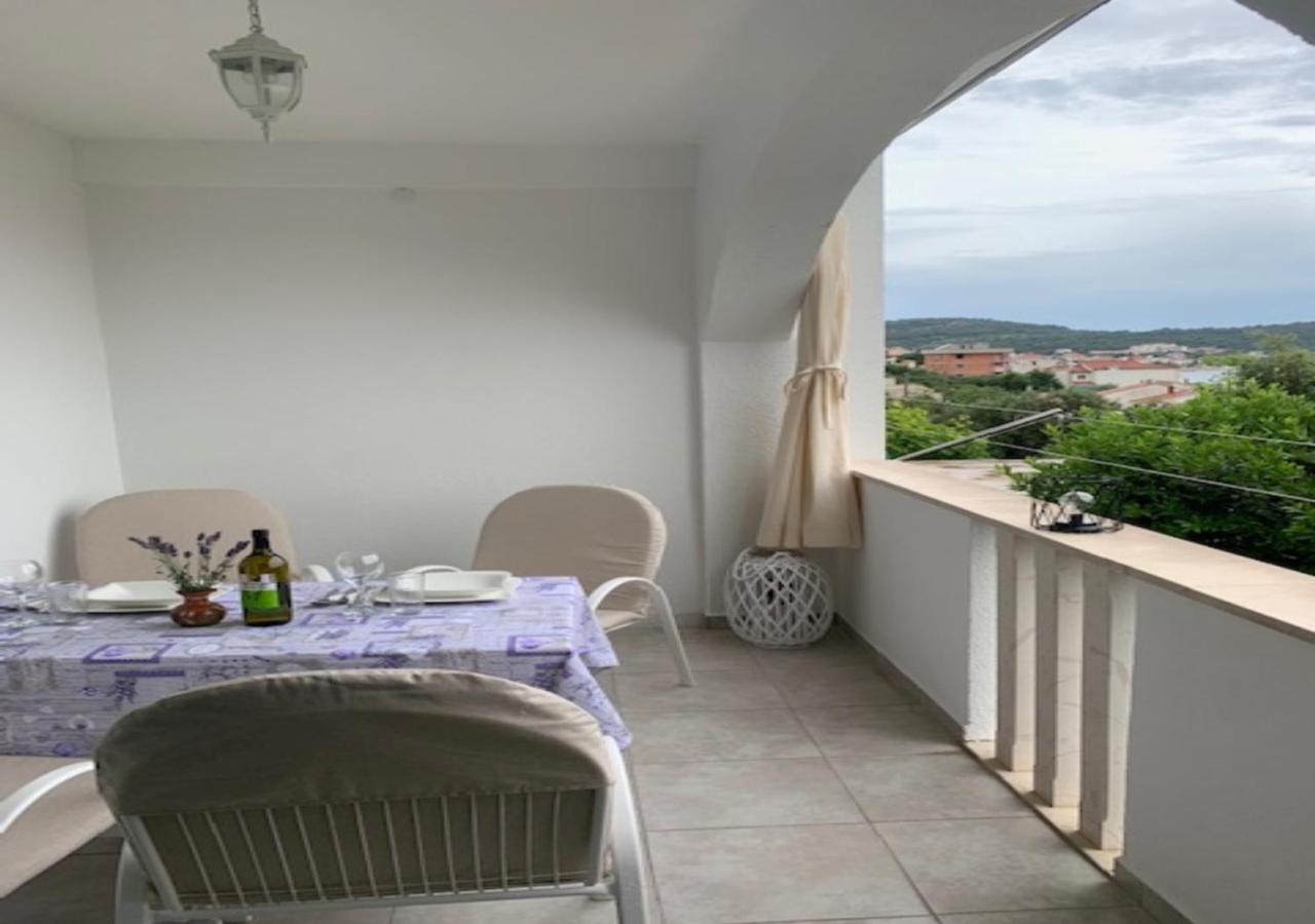 Holiday Apartments Lucic - Feels Like Home, Away From Home Razanj Bagian luar foto