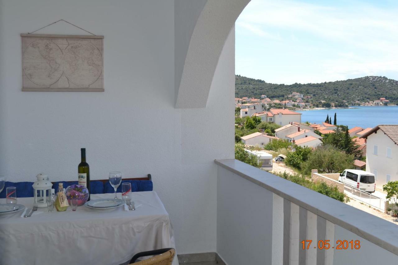 Holiday Apartments Lucic - Feels Like Home, Away From Home Razanj Bagian luar foto
