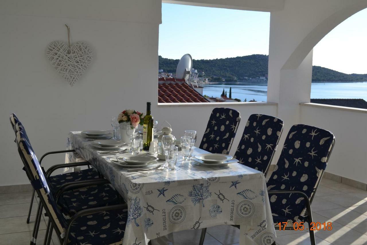 Holiday Apartments Lucic - Feels Like Home, Away From Home Razanj Bagian luar foto