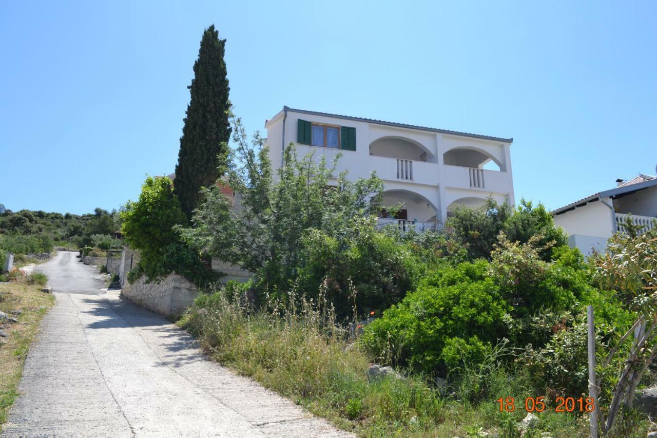 Holiday Apartments Lucic - Feels Like Home, Away From Home Razanj Bagian luar foto