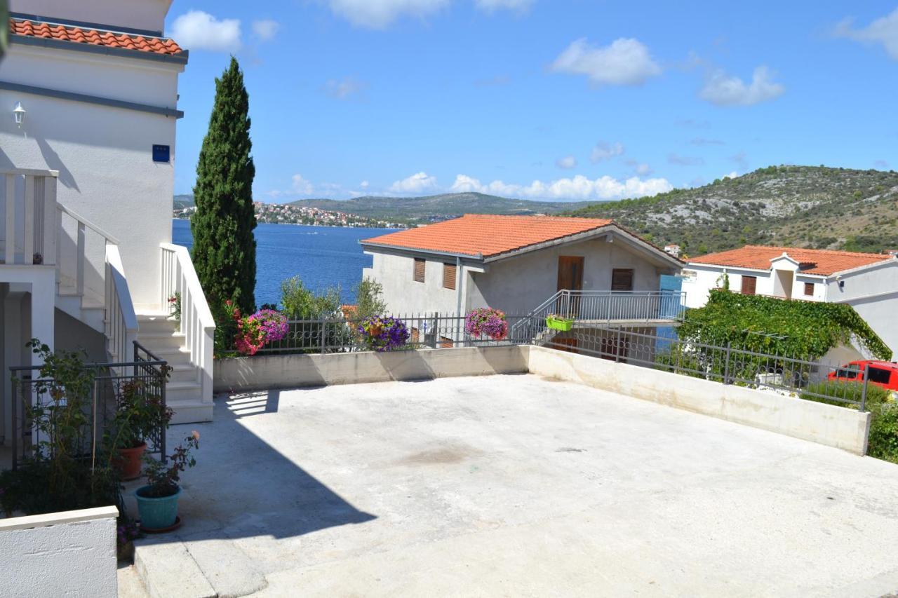 Holiday Apartments Lucic - Feels Like Home, Away From Home Razanj Bagian luar foto