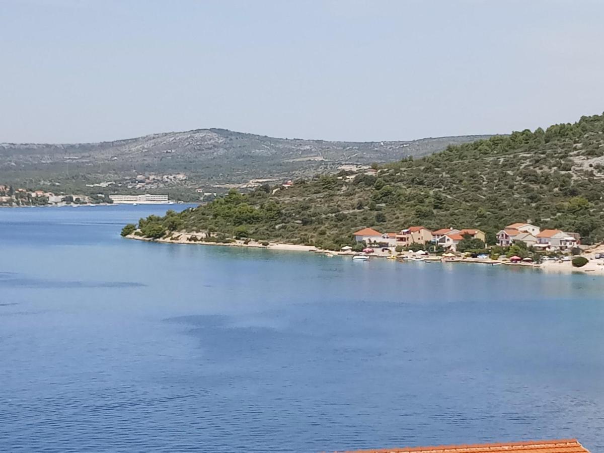 Holiday Apartments Lucic - Feels Like Home, Away From Home Razanj Bagian luar foto